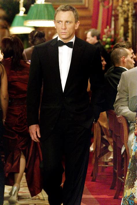 How To Wear A Tuxedo Like James Bond.